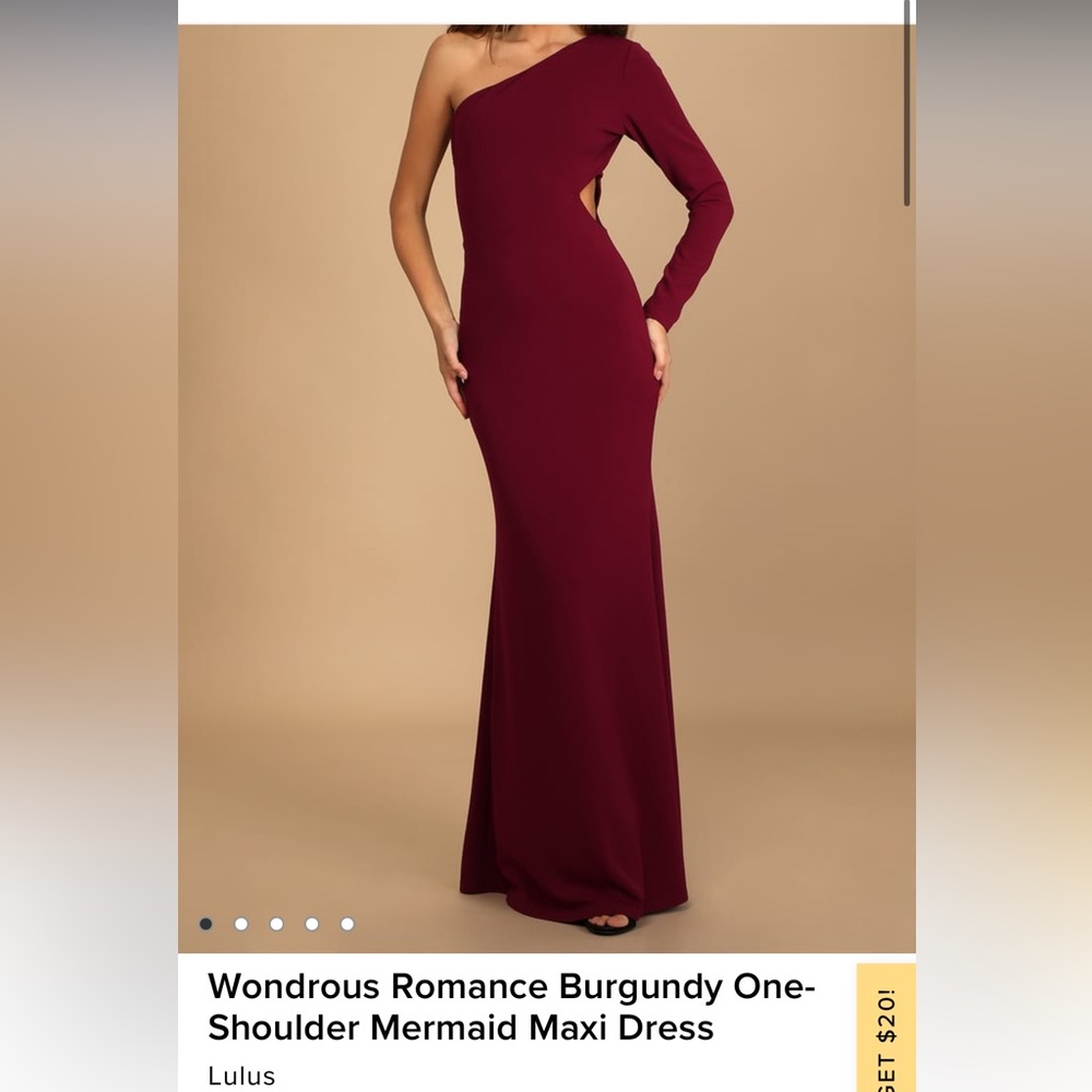 Lulu’s One Shoulder Sleeve Formal Maxi Dress